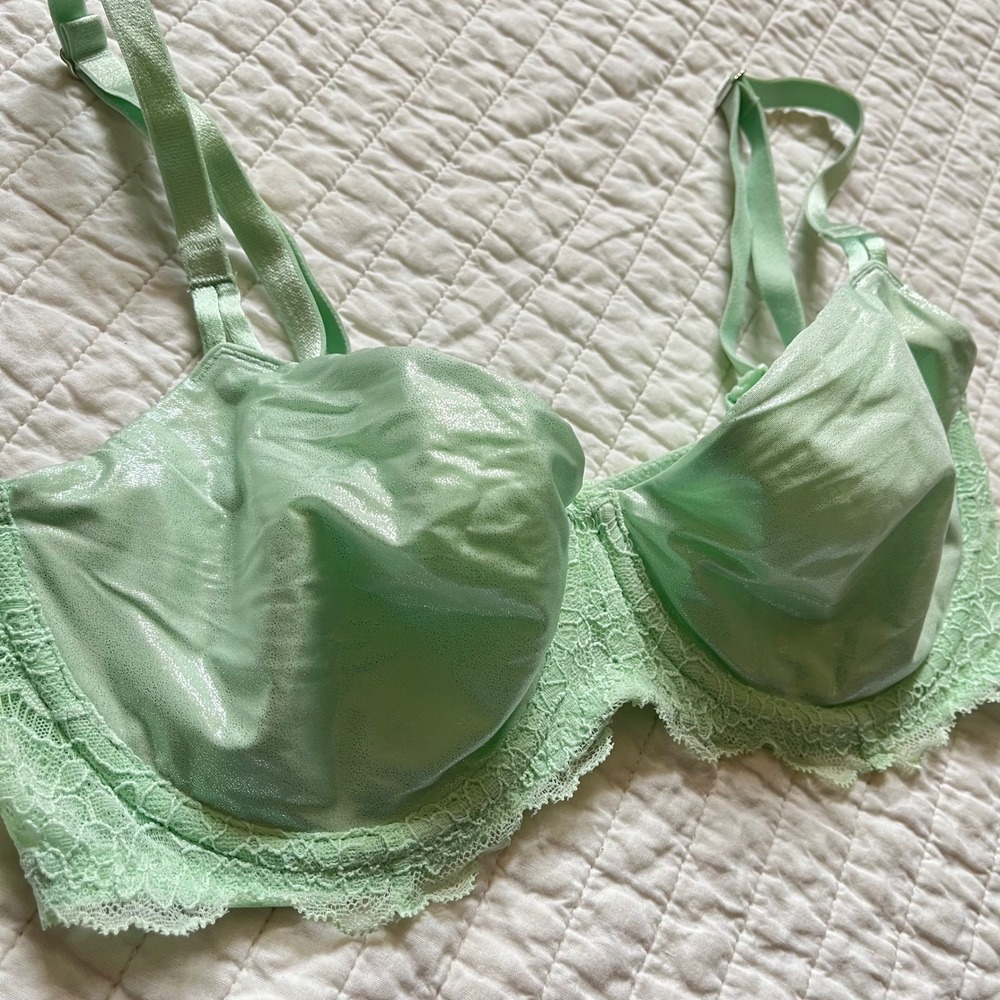Victoria's Secret Bra Dream Angels Push Up Mint Green Shimmer Lace 34D - Picture 3 of 6